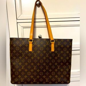 Authentic Louis Vuitton Luco Monogram Tote sr1919. Perfect condition.